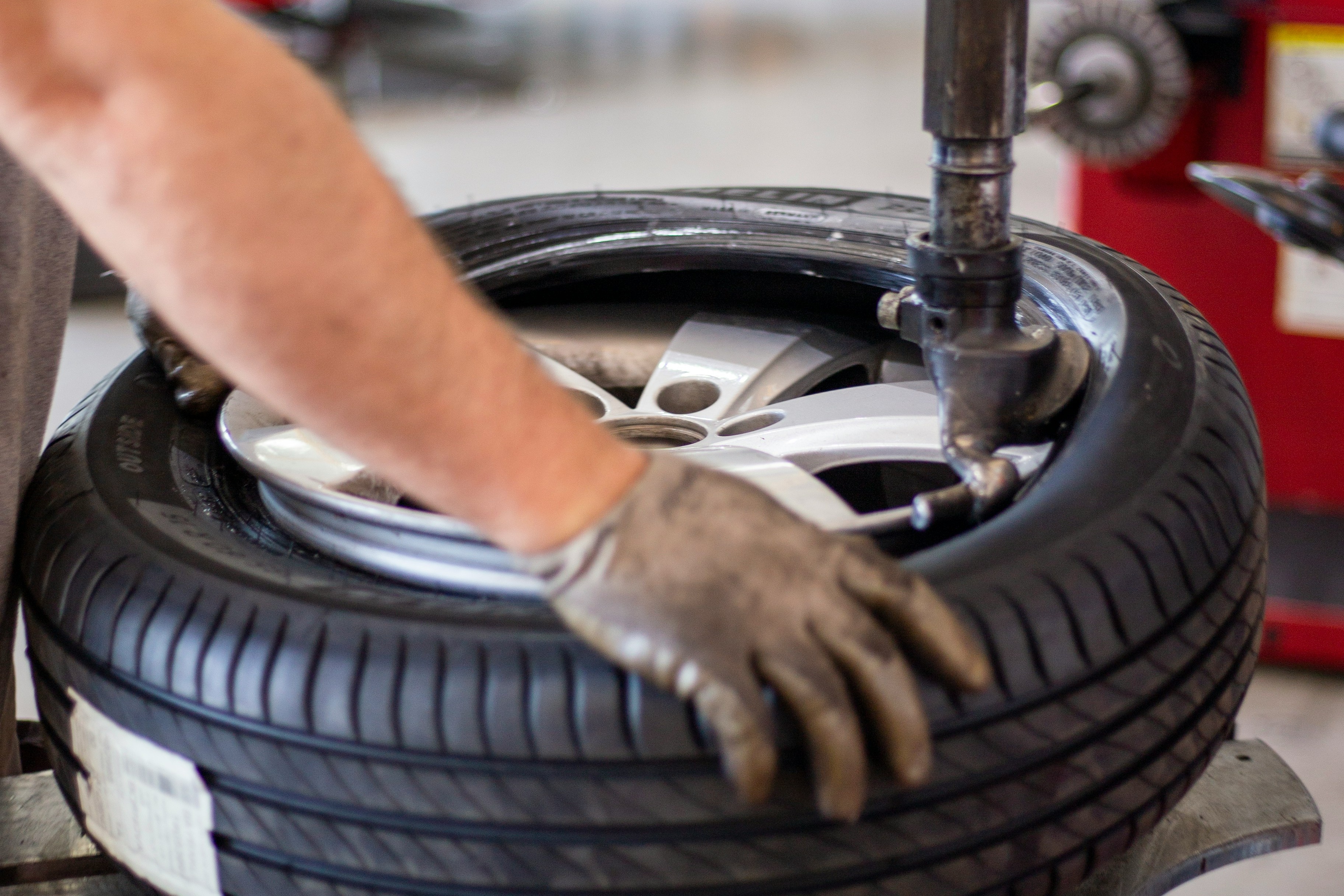 कार्बन ब्लॅक: मुख्य वैशिष्ट्ये आणि बहु-उद्योग अनुप्रयोग विश्लेषण